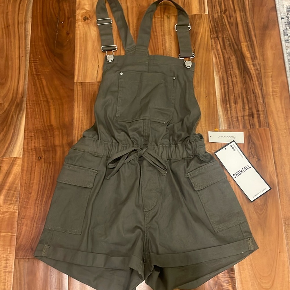 NWT Almost Famous short all size med